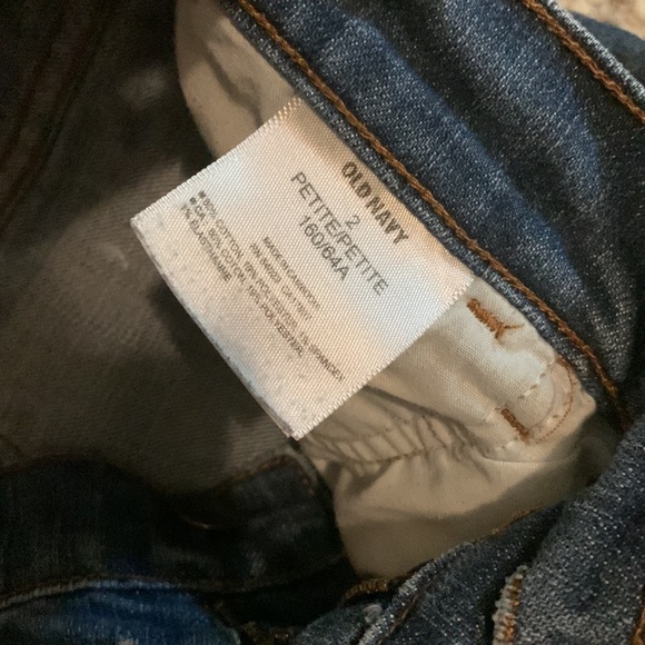 Petite Old Navy Denim jean shorts - Picture 3 of 3